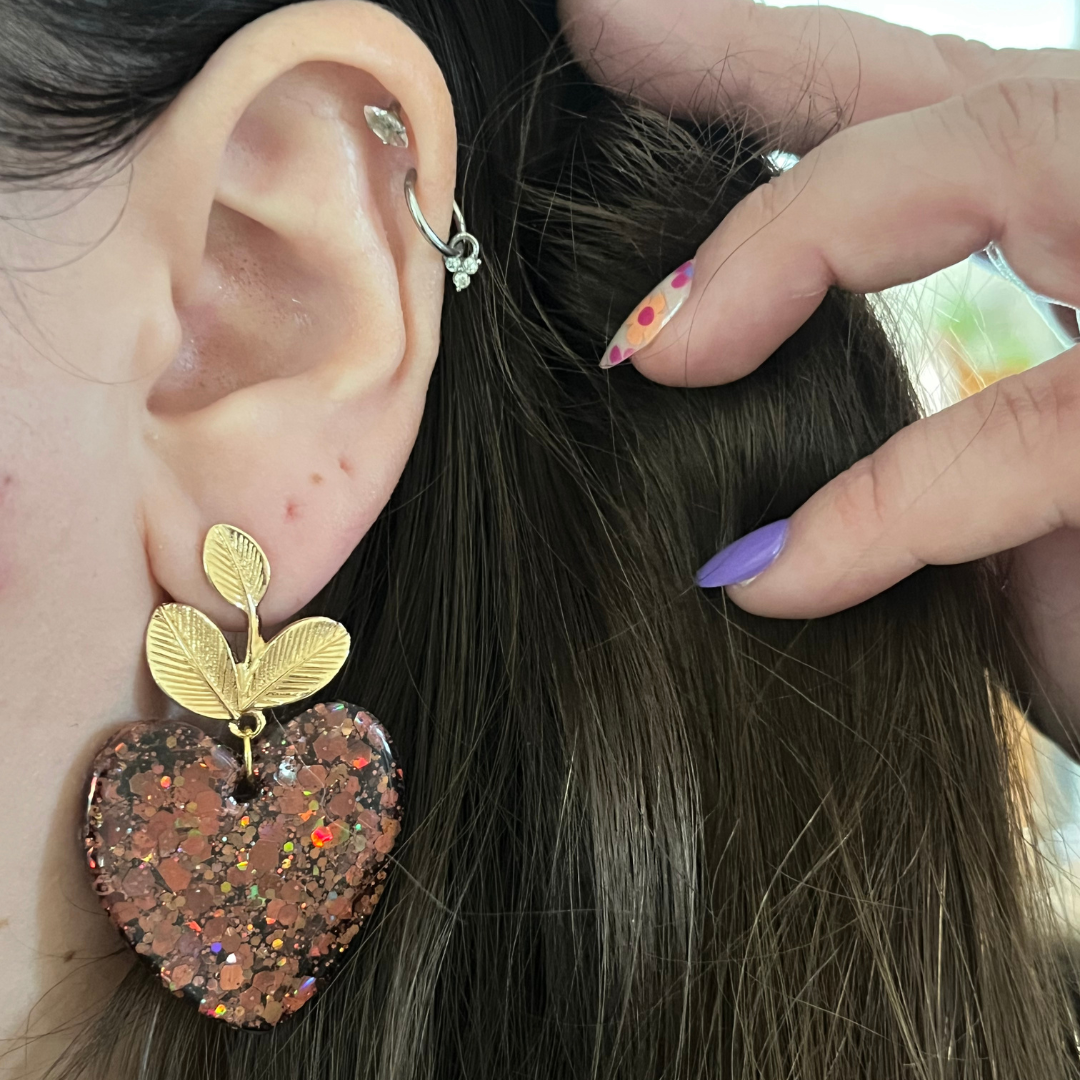 Boucles d'oreilles coeur à paillettes holographique