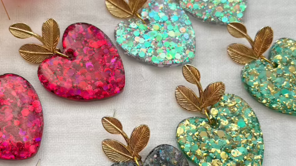 Boucles d'oreilles coeur à paillettes holographique
