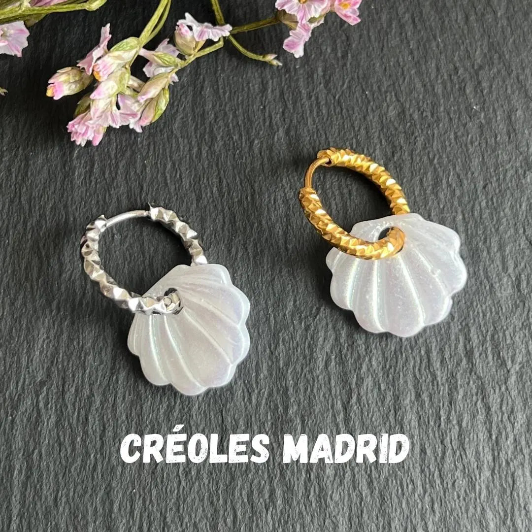 Moana tendance  Boucles d’oreilles créoles interchangeables, design original et unique fait main en pâte polymère
